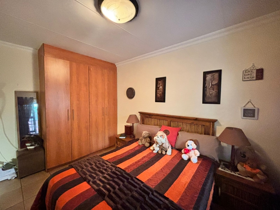 3 Bedroom Property for Sale in Wilkoppies North West